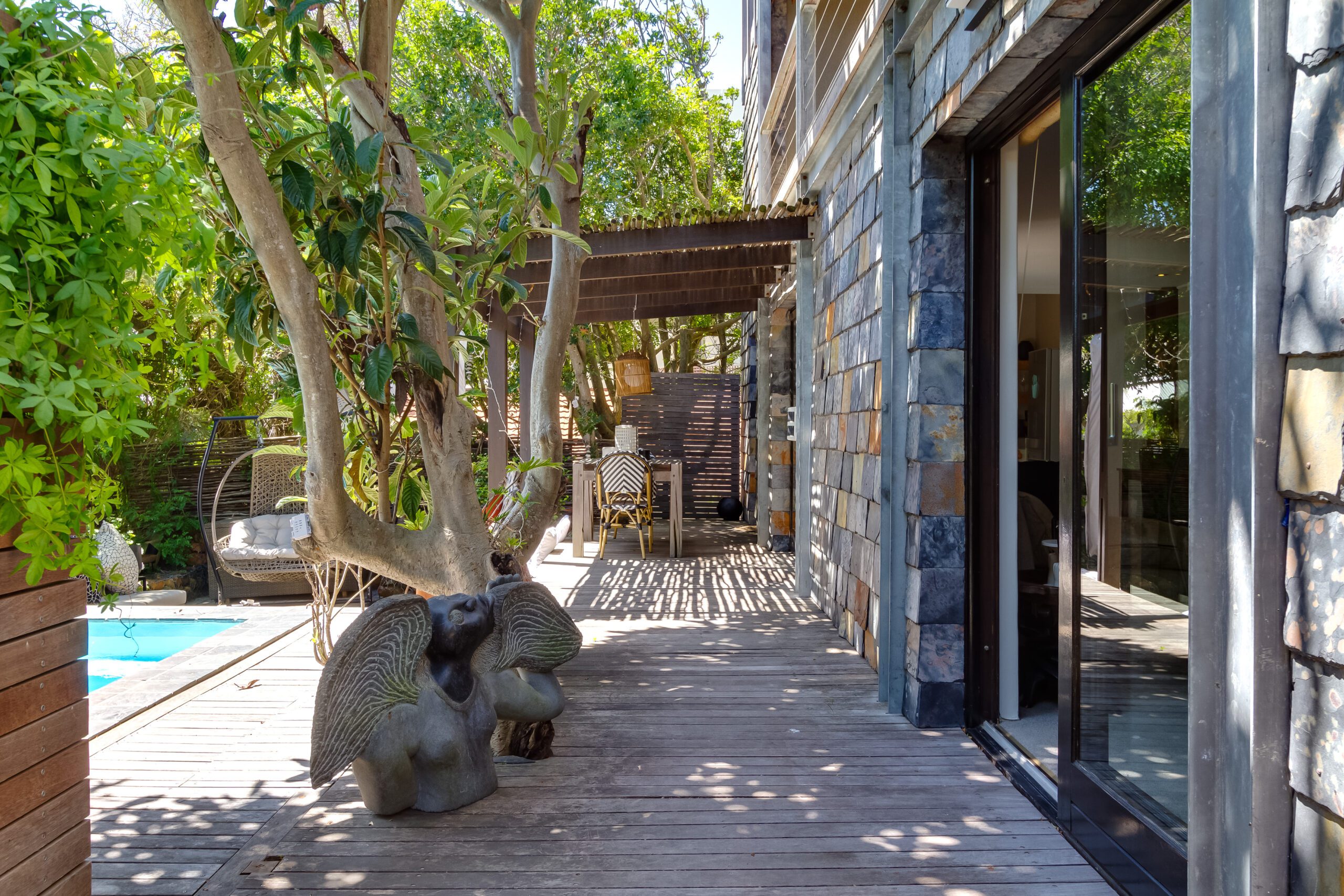 Garden-Outdoor-Area (2)
