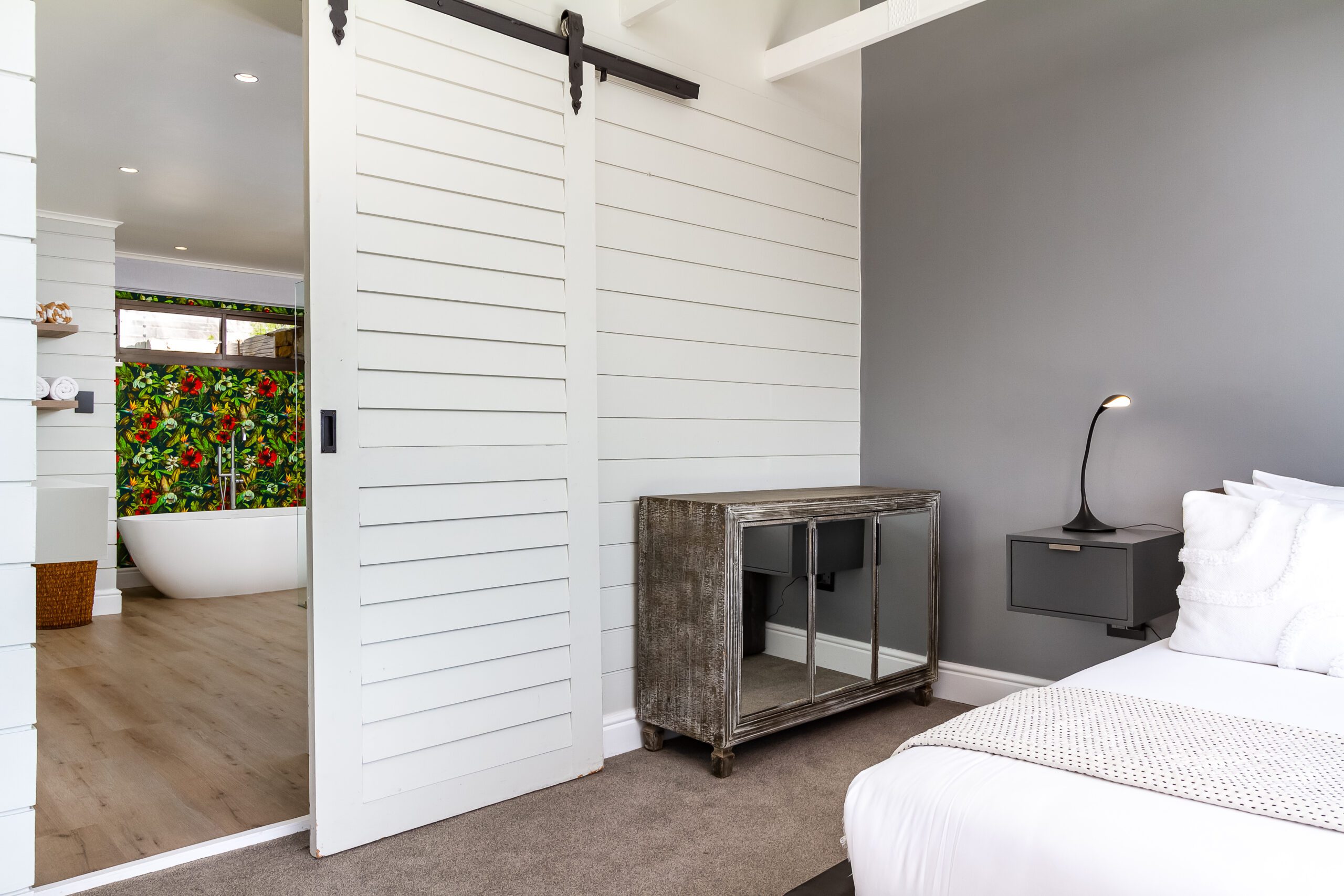 Ocean-Bedroom (1)