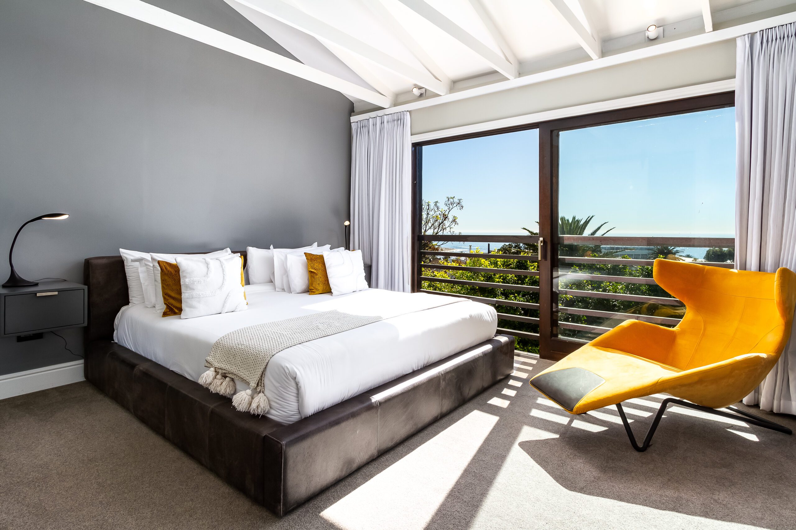 Ocean-Bedroom (2)