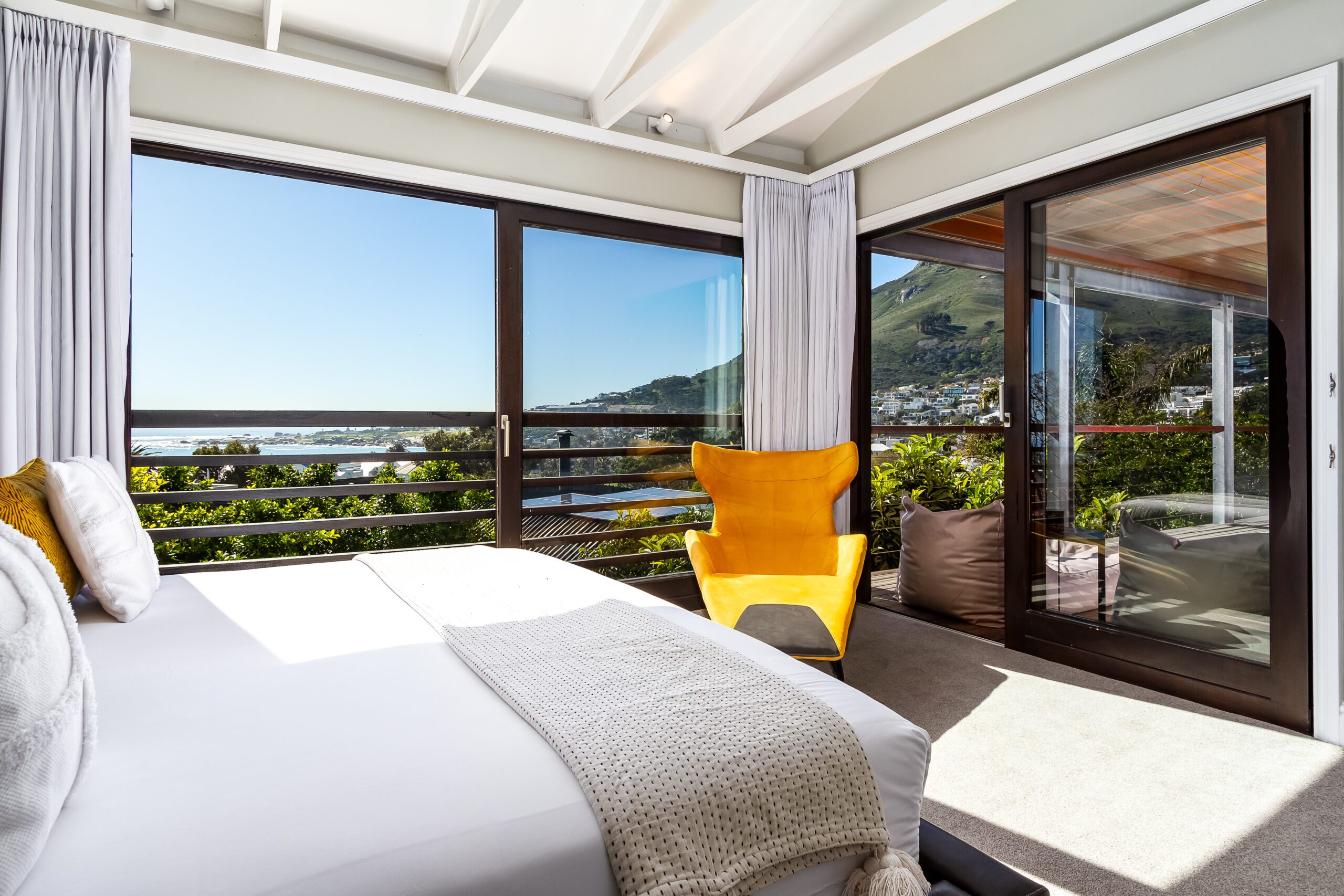 Ocean-Bedroom (3)